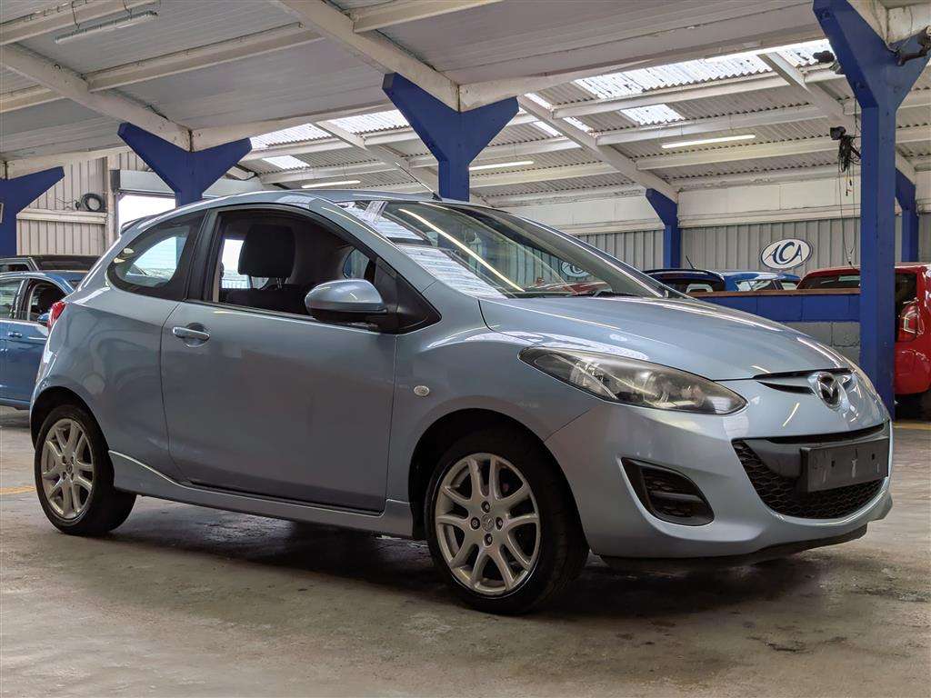 <p>2012 MAZDA 2 TAMURA</p>
