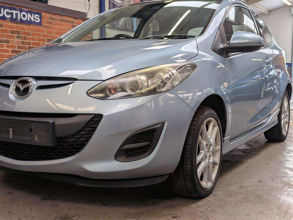 <p>2012 MAZDA 2 TAMURA</p>