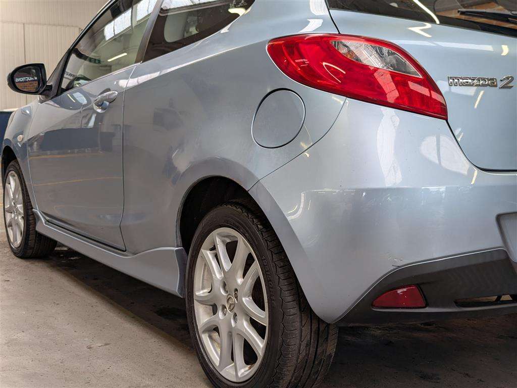 <p>2012 MAZDA 2 TAMURA</p>