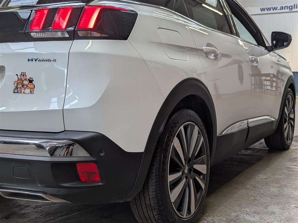 <p>2020 PEUGEOT 3008 GT S/S PHEV 4X4 AUTO</p>