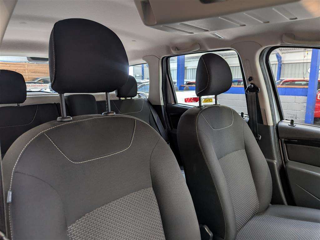 <p>2013 DACIA DUSTER LAUREATE DCI 4X4</p>