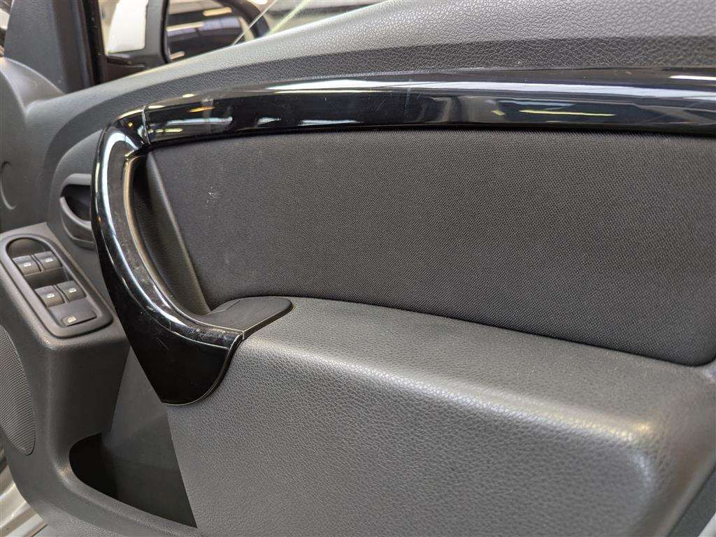<p>2013 DACIA DUSTER LAUREATE DCI 4X4</p>