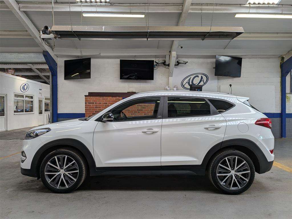 <p>2018 HYUNDAI TUCSON GO SE 2WD T-GDI S-</p>