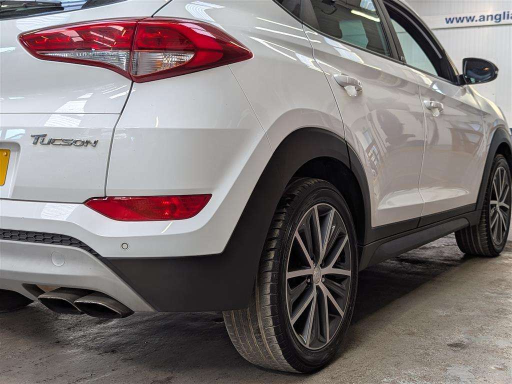 <p>2018 HYUNDAI TUCSON GO SE 2WD T-GDI S-</p>