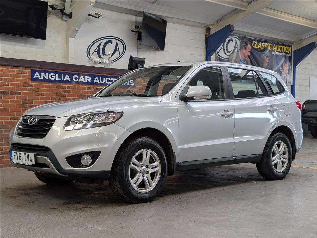 <p>2011 HYUNDAI SANTA FE STYLE CRDI</p>