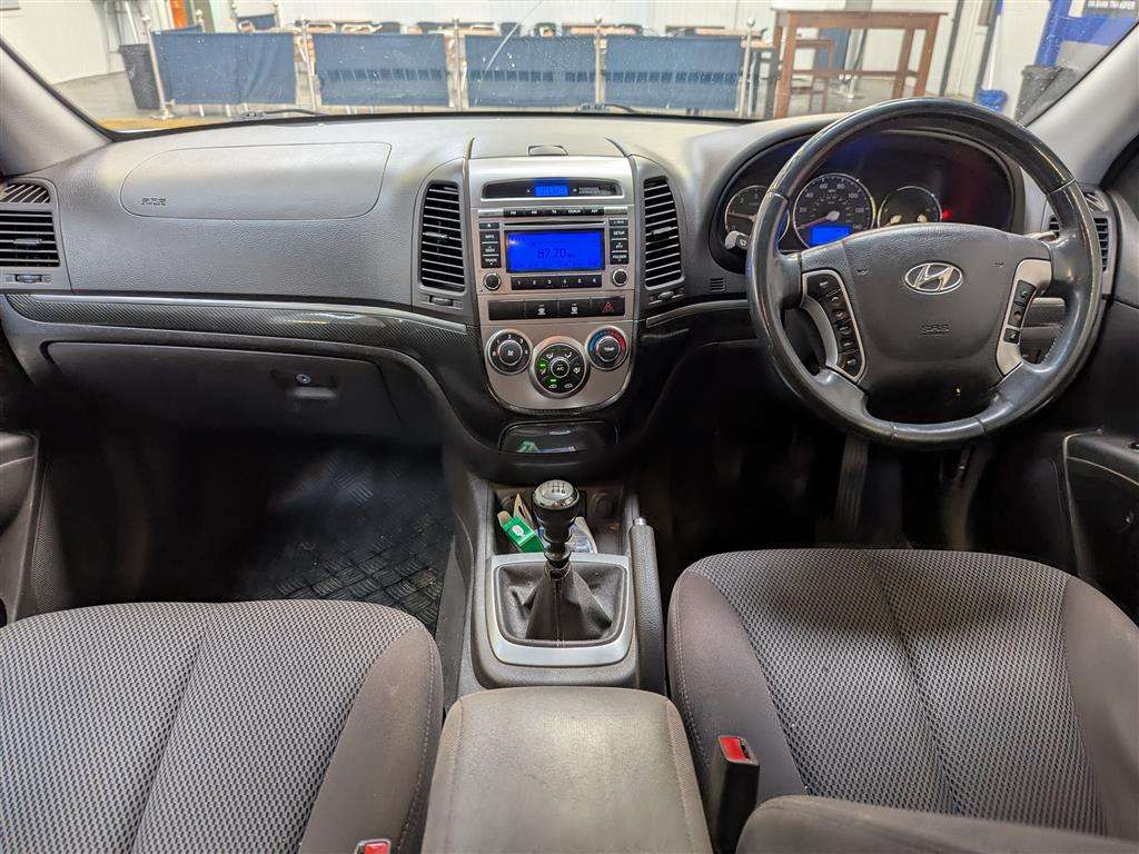 <p>2011 HYUNDAI SANTA FE STYLE CRDI</p>