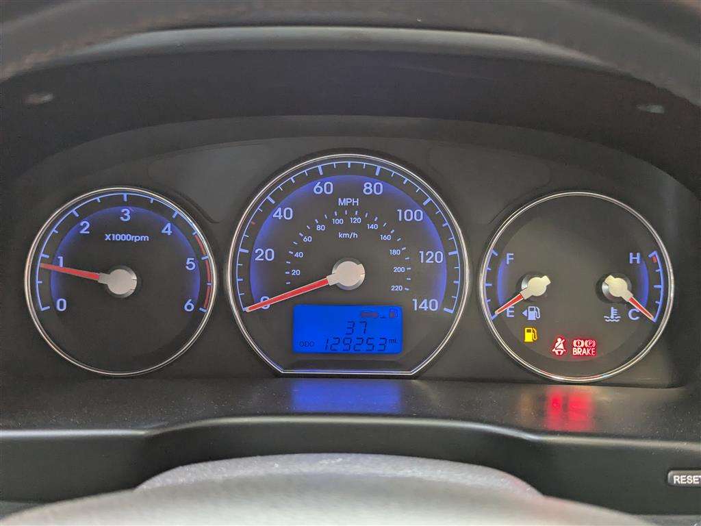 <p>2011 HYUNDAI SANTA FE STYLE CRDI</p>