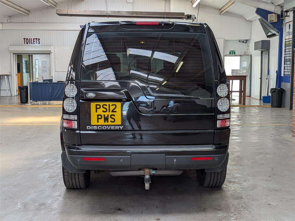 <p>2016 LAND ROVER DISCOVERY GRAPHITE SDV6 A</p>