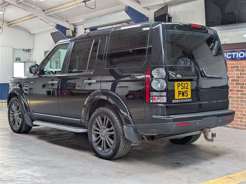 <p>2016 LAND ROVER DISCOVERY GRAPHITE SDV6 A</p>