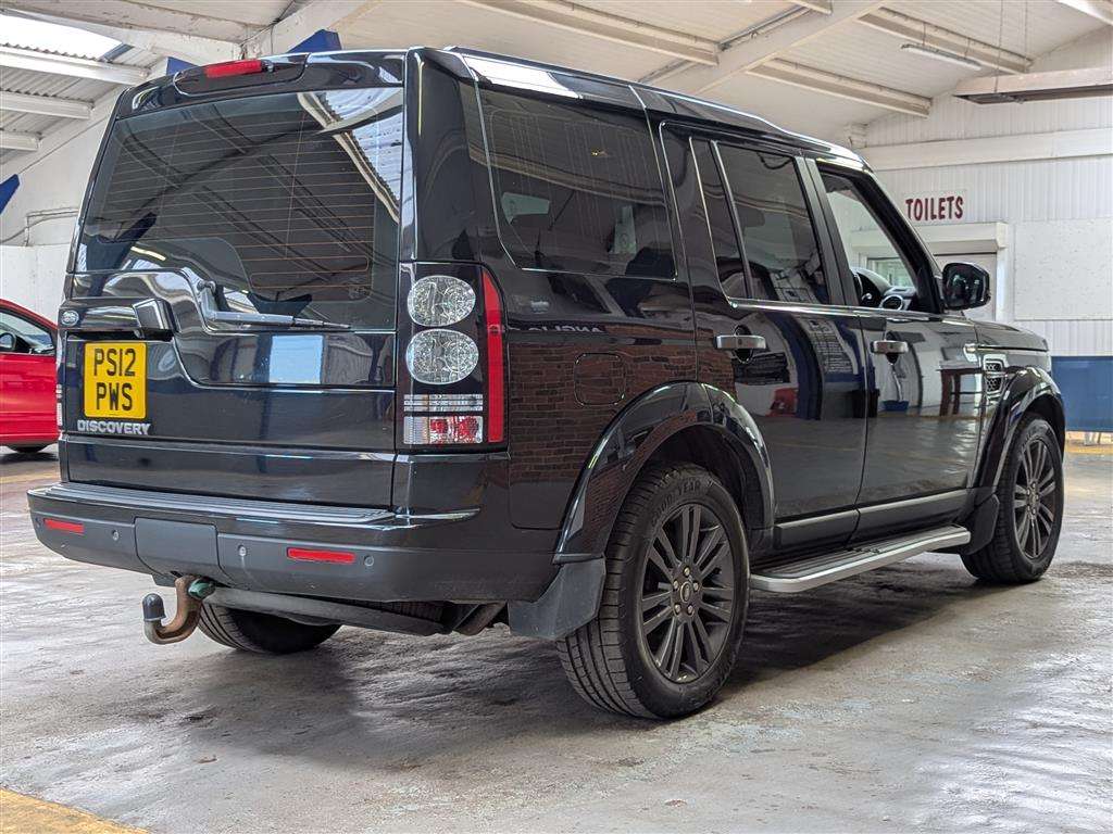 <p>2016 LAND ROVER DISCOVERY GRAPHITE SDV6 A</p>