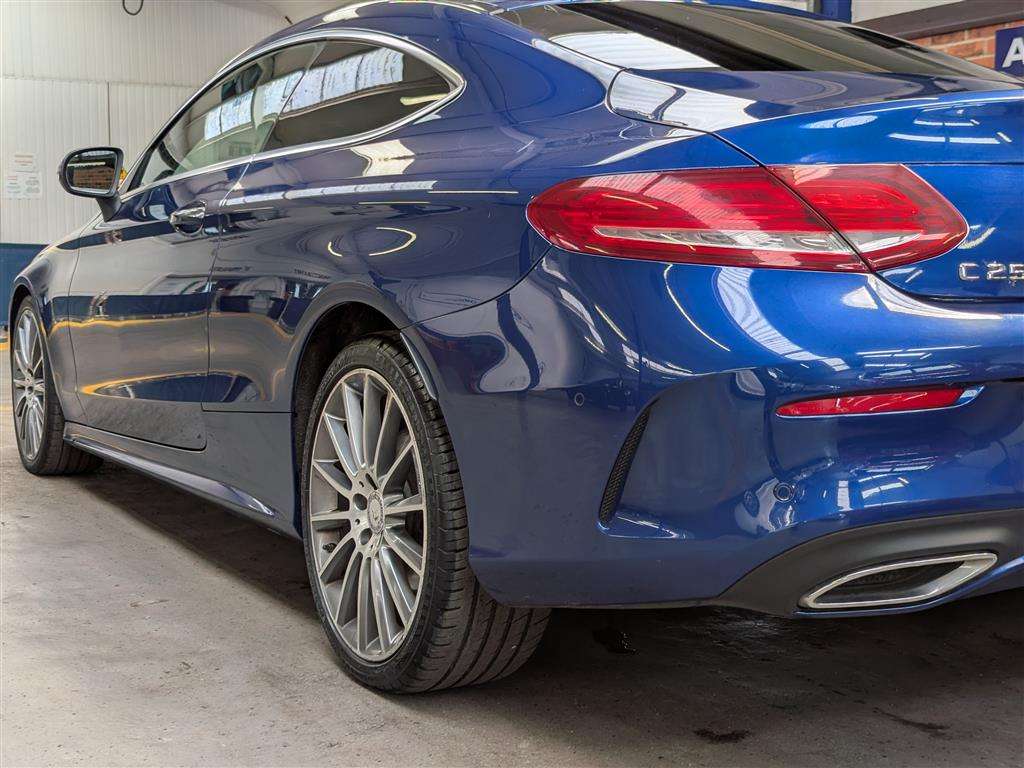 <p>2016 MERCEDES-BENZ C 250 AMG LINE PREMIUM D</p>