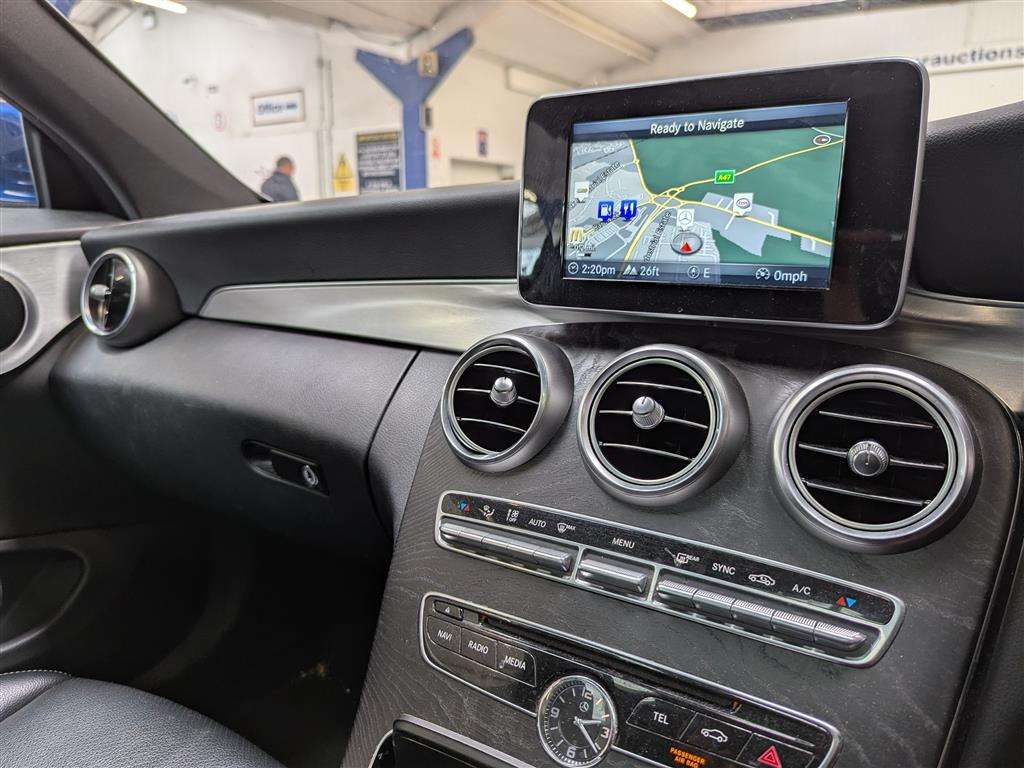 <p>2016 MERCEDES-BENZ C 250 AMG LINE PREMIUM D</p>