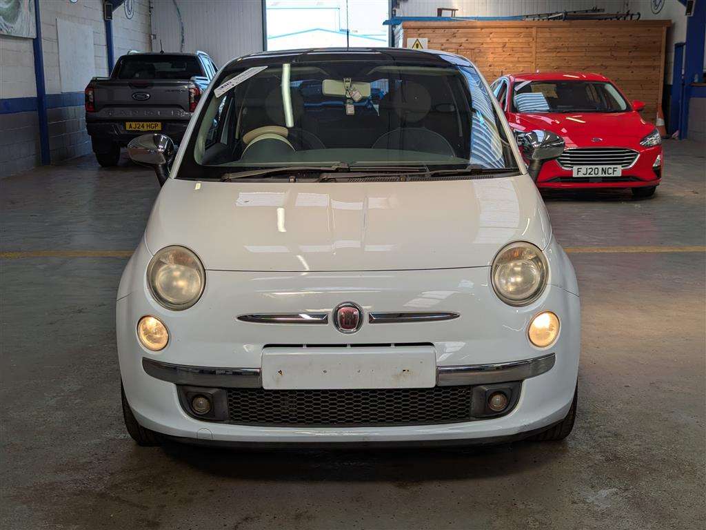<p>2008 FIAT 500 LOUNGE M-JET RHD</p>