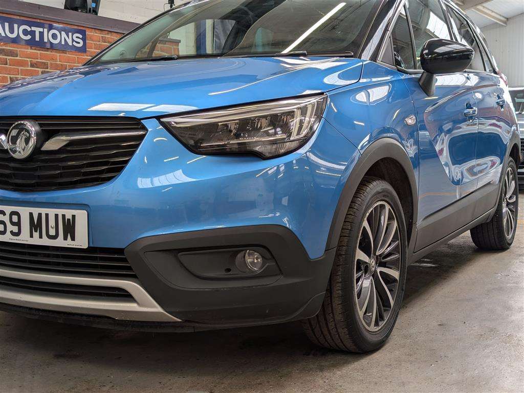 <p>2019 VAUXHALL CROSSLAND X ELITE TURBO D</p>