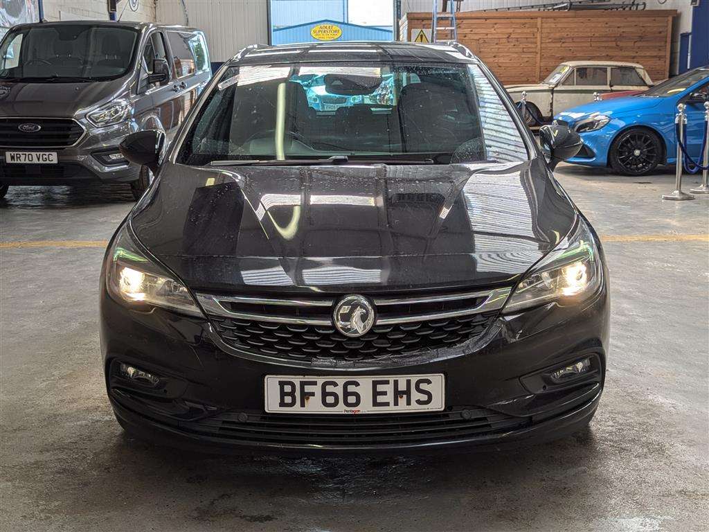 <p>2016 VAUXHALL ASTRA SRI</p>