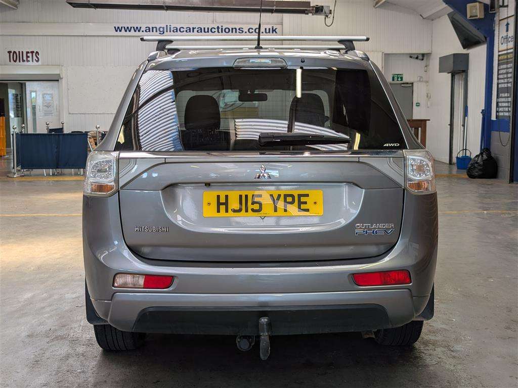 <p>2015 MITSUBISHI OUTLANDER GX4H PHEV 4WORK</p>