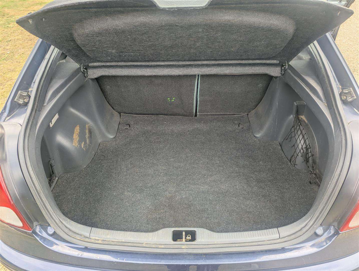 <p>2000 TOYOTA COROLLA VVTI GLS **SOLD</p>