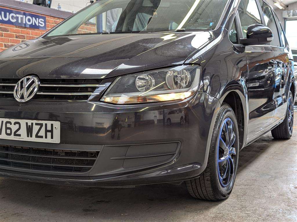 <p>2012 VOLKSWAGEN SHARAN S BLUEMOTION TDI S</p>