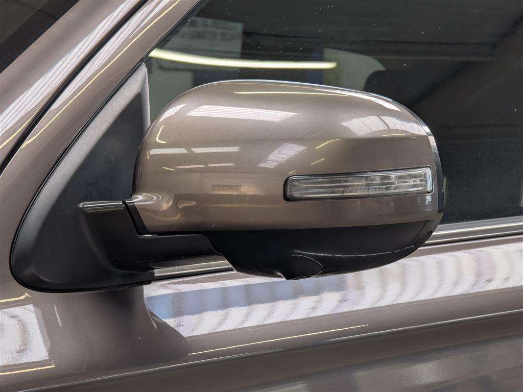 <p>2016 MITSUBISHI OUTLANDER GX 4H PHEV S-A</p>