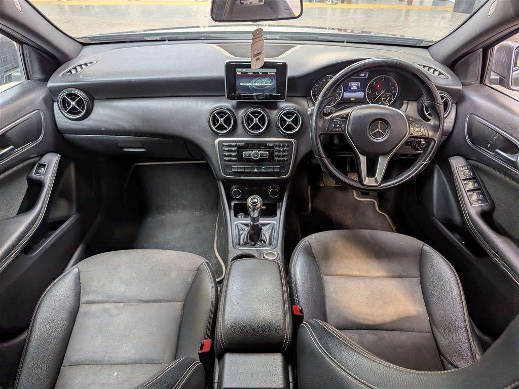 <p>2013 MERCEDES-BENZ A180 BLUEEFFICIENCY SE CD</p>