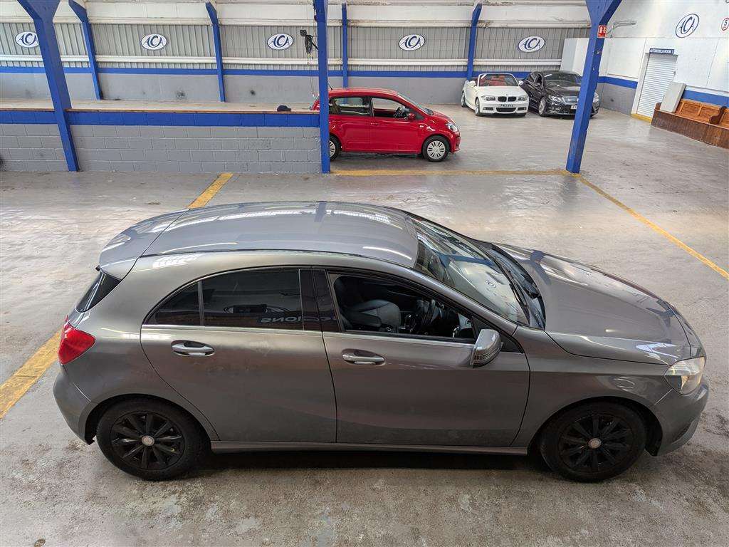 <p>2013 MERCEDES-BENZ A180 BLUEEFFICIENCY SE CD</p>