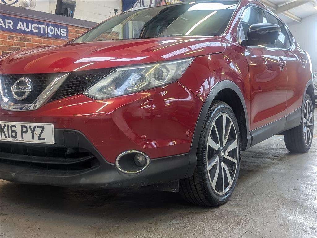 <p>2016 NISSAN QASHQAI TEKNA DCI</p>