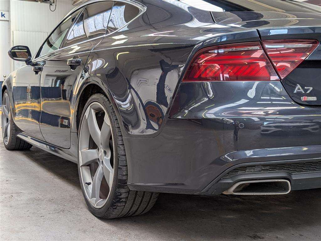 <p>2015 AUDI A7 S LINE TDI ULTRA S-A</p>