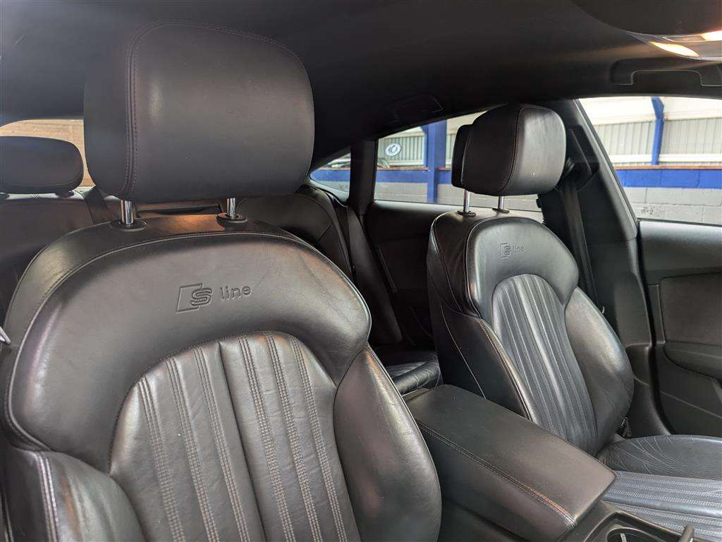 <p>2015 AUDI A7 S LINE TDI ULTRA S-A</p>