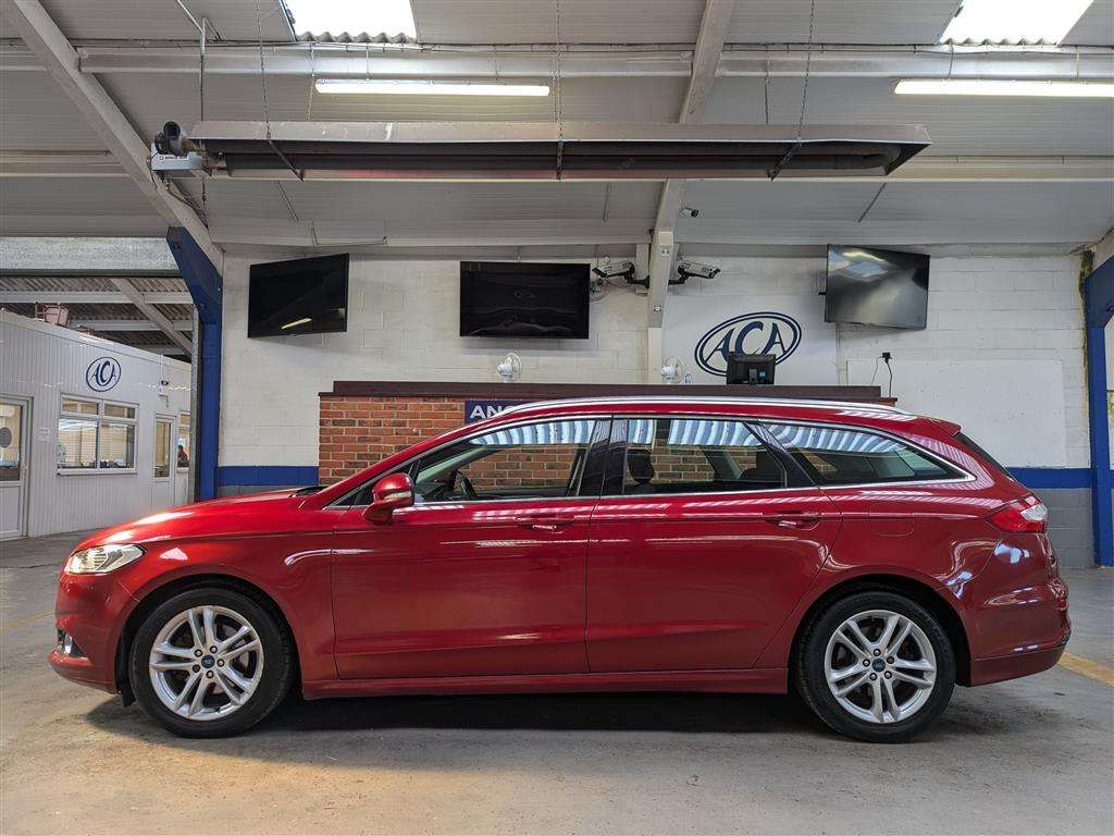 <p>2015 FORD MONDEO TITANIUM</p>