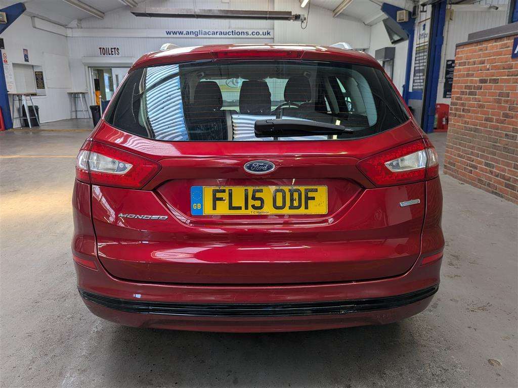 <p>2015 FORD MONDEO TITANIUM</p>
