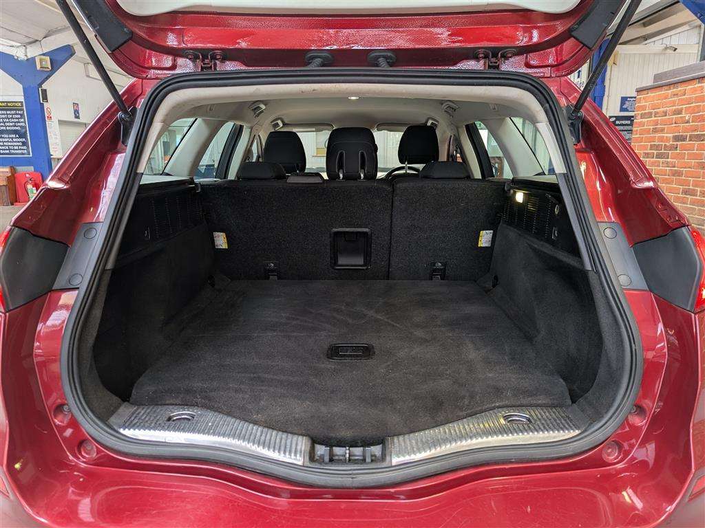 <p>2015 FORD MONDEO TITANIUM</p>
