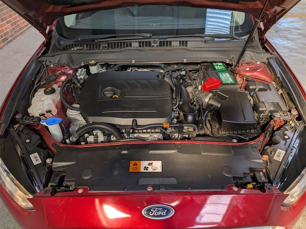<p>2015 FORD MONDEO TITANIUM</p>