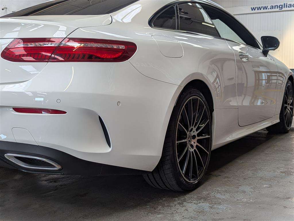 <p>2019 MERCEDES-BENZ E 220 D AMG LINE AUTO</p>