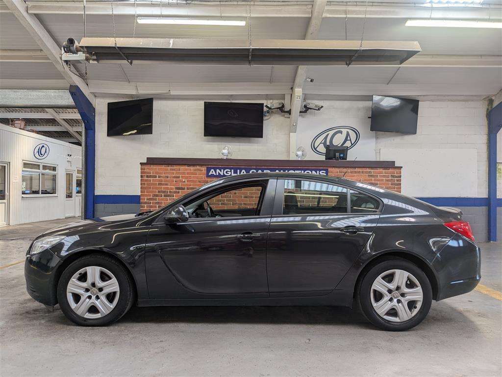 <p>2011 VAUXHALL INSIGNIA ES CDTI ECOFLEX</p>