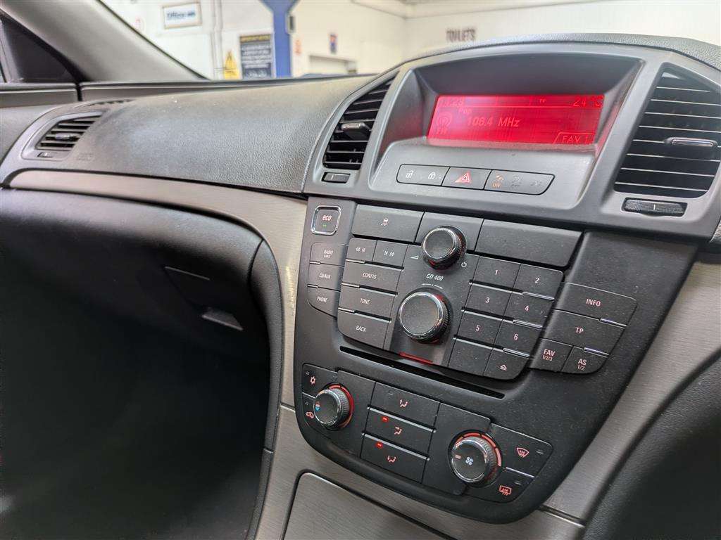 <p>2011 VAUXHALL INSIGNIA ES CDTI ECOFLEX</p>