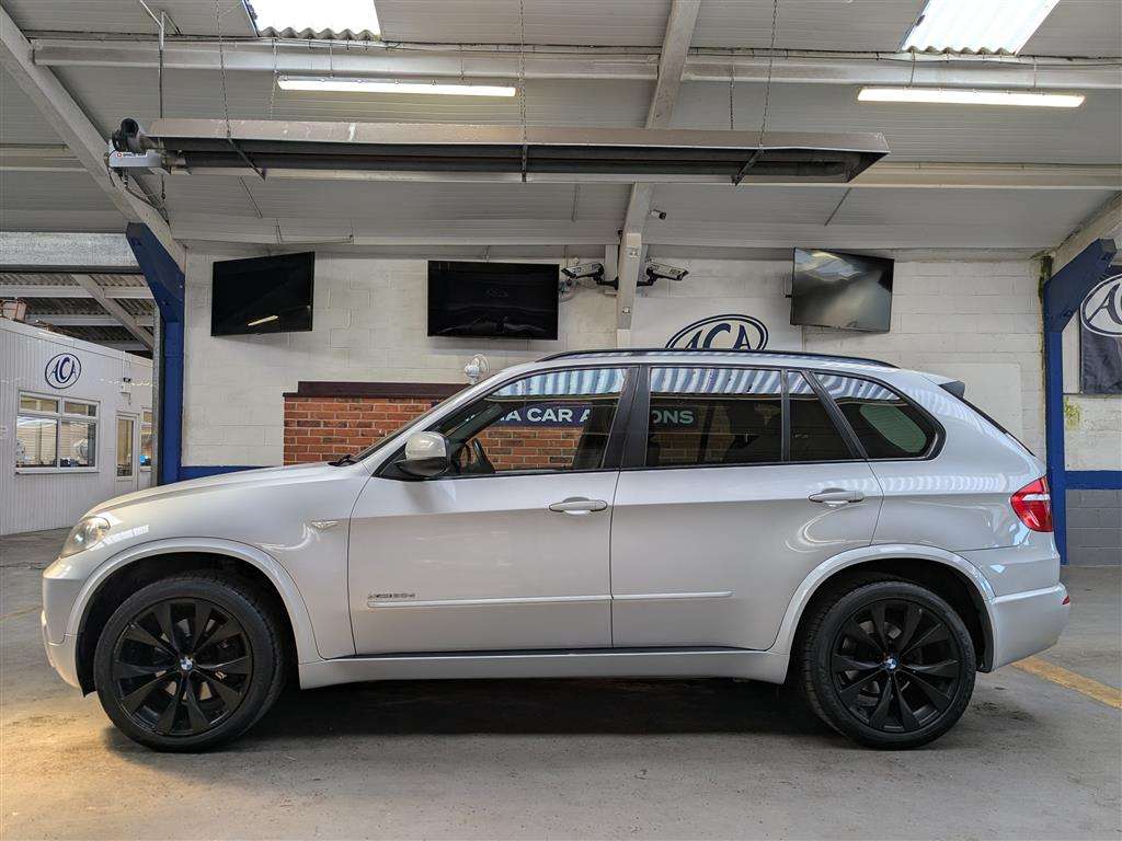 <p>2010 BMW X5 XDRIVE 30D MSPORT 7S A</p>