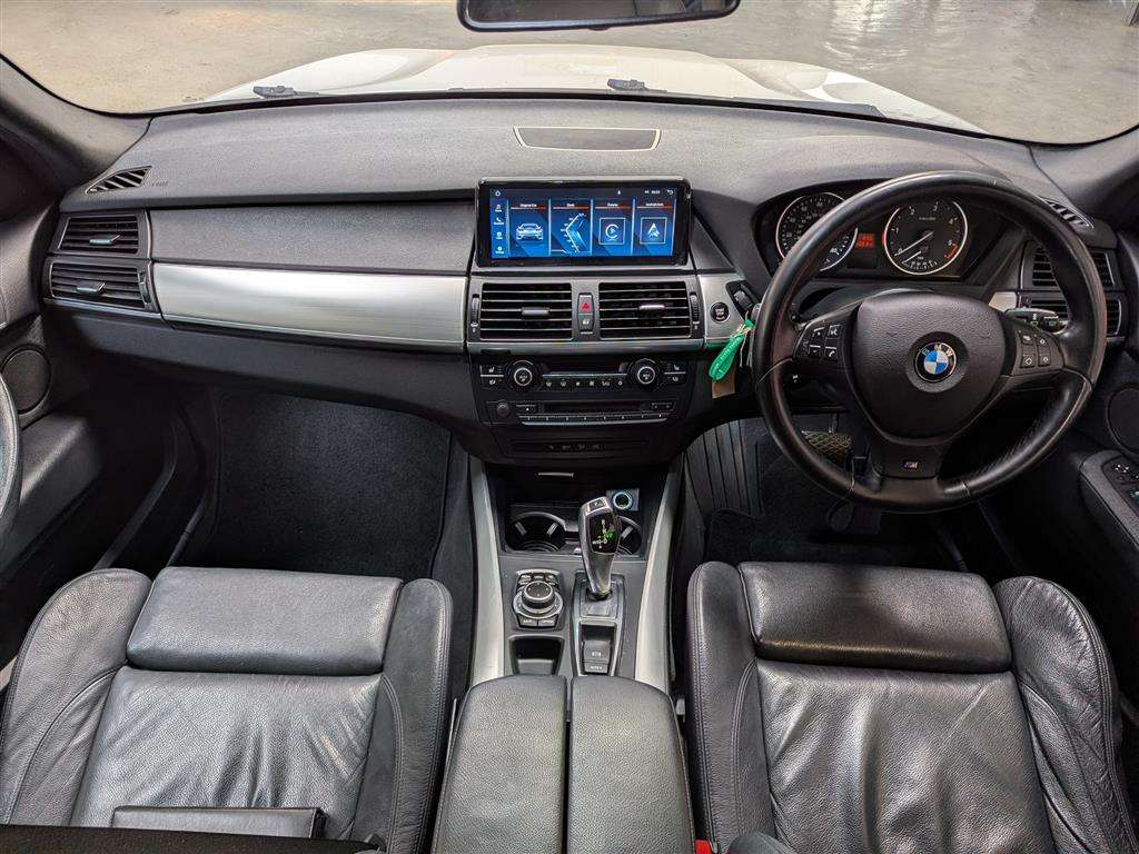<p>2010 BMW X5 XDRIVE 30D MSPORT 7S A</p>