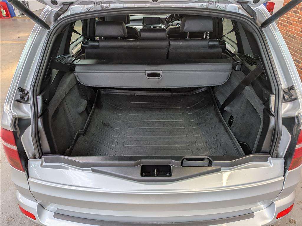 <p>2010 BMW X5 XDRIVE 30D MSPORT 7S A</p>