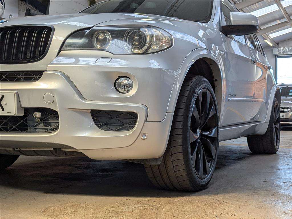 <p>2010 BMW X5 XDRIVE 30D MSPORT 7S A</p>