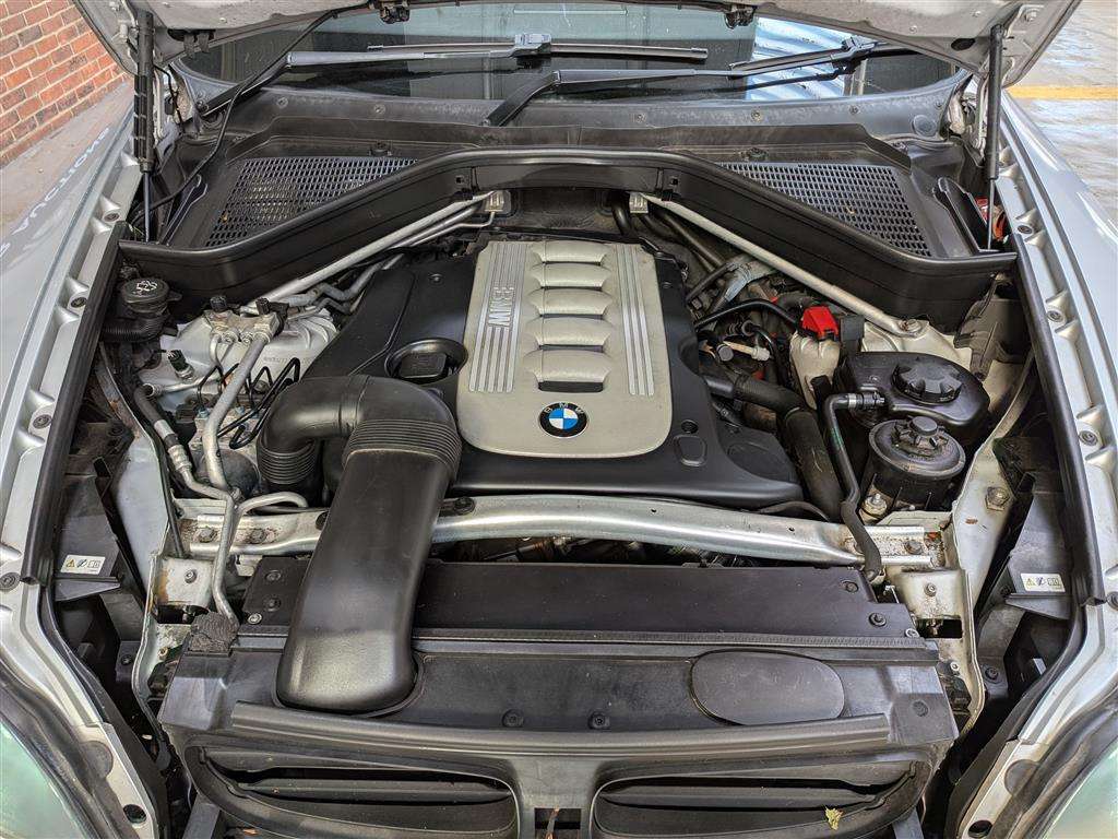<p>2010 BMW X5 XDRIVE 30D MSPORT 7S A</p>
