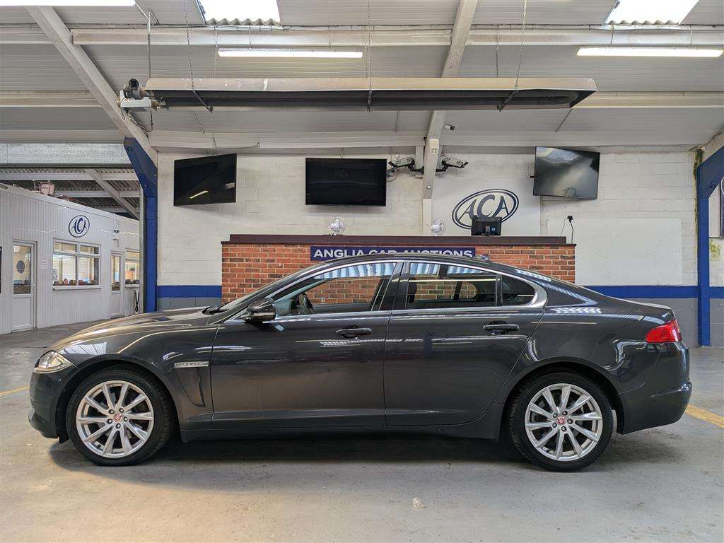 <p>2014 JAGUAR XF PREMIUM LUXURY D AUTO</p>