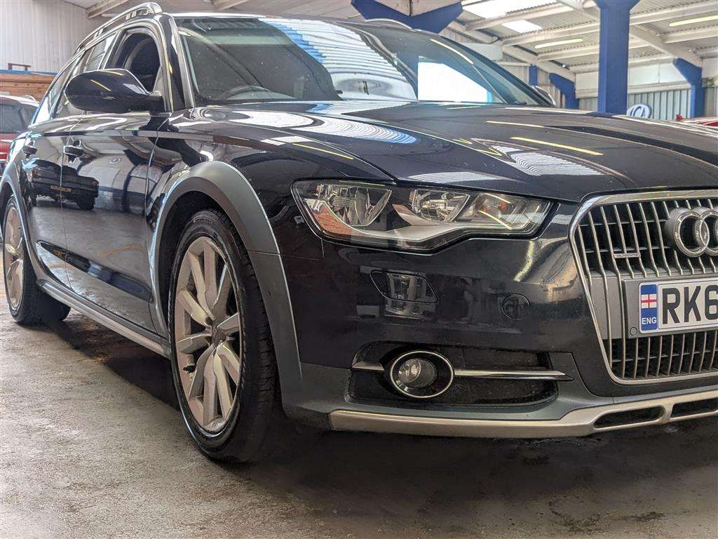 <p>2014 AUDI A6 ALLROAD TDI QUATTRO AUTO</p>