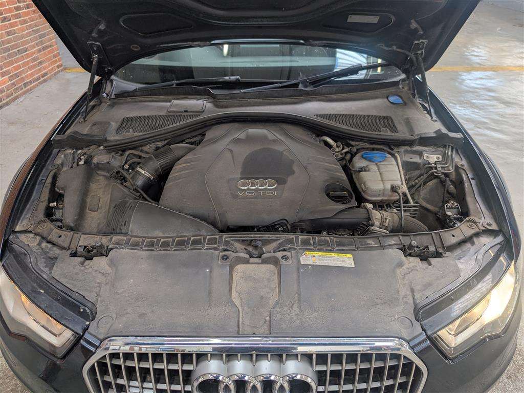 <p>2014 AUDI A6 ALLROAD TDI QUATTRO AUTO</p>