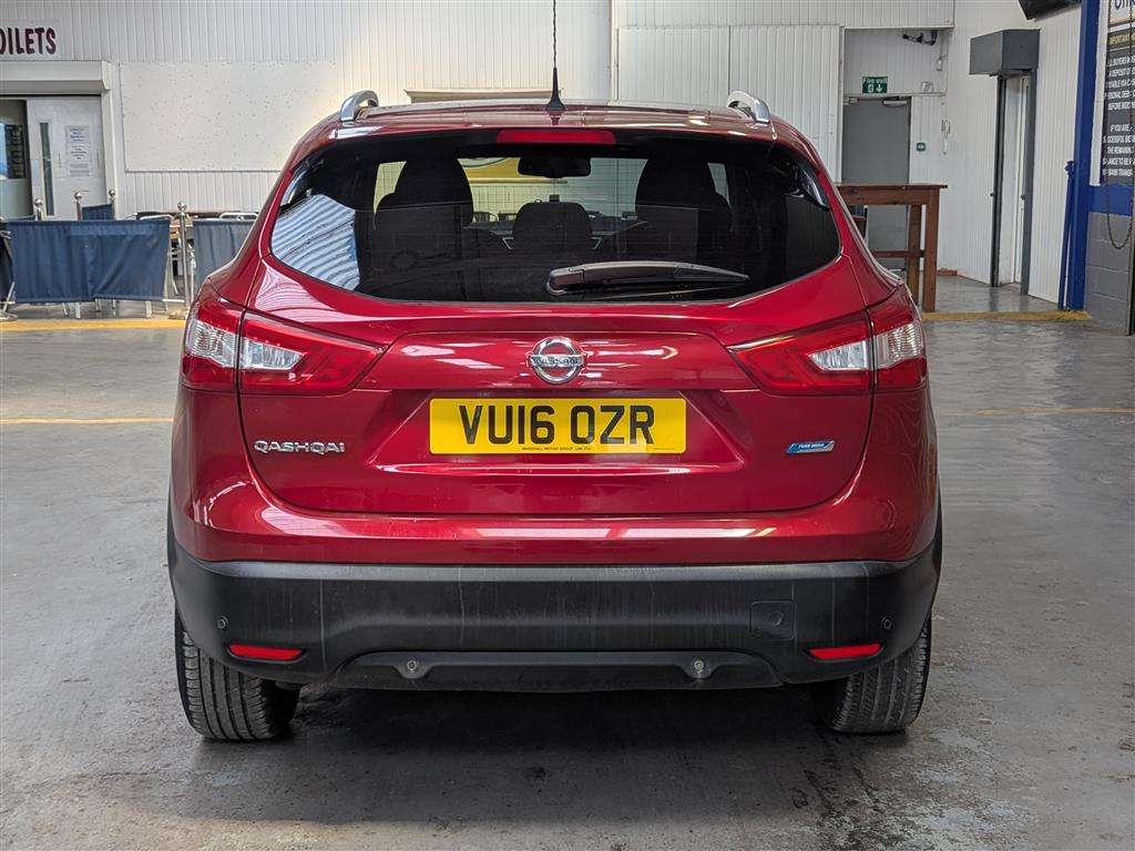 <p>2016 NISSAN QASHQAI N-TEC + DCI</p>