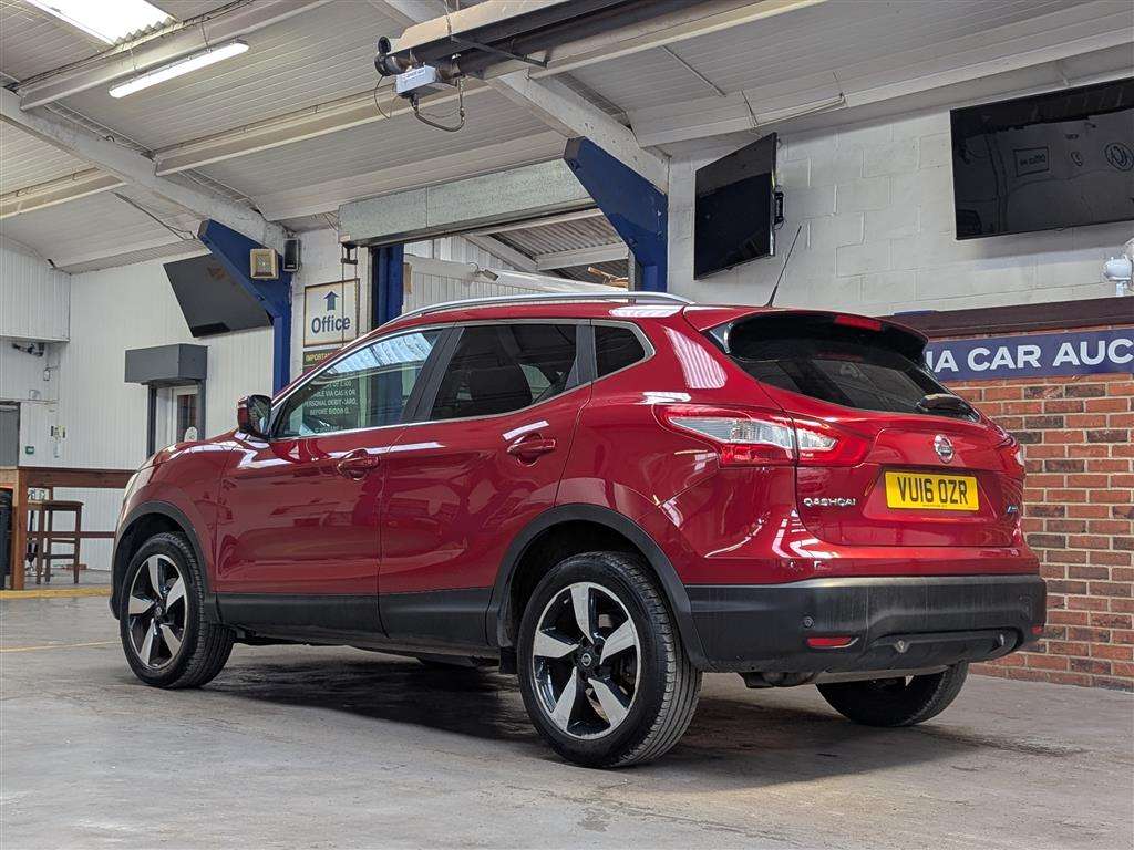 <p>2016 NISSAN QASHQAI N-TEC + DCI</p>