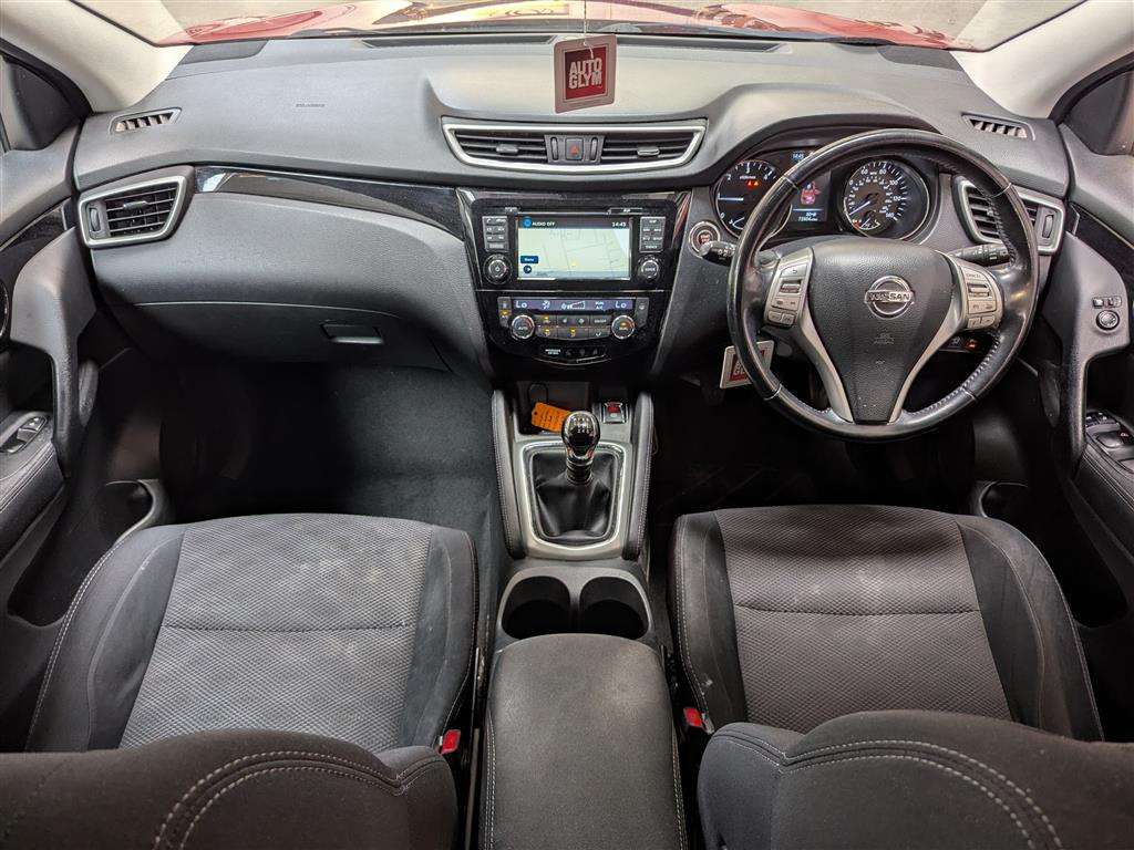<p>2016 NISSAN QASHQAI N-TEC + DCI</p>