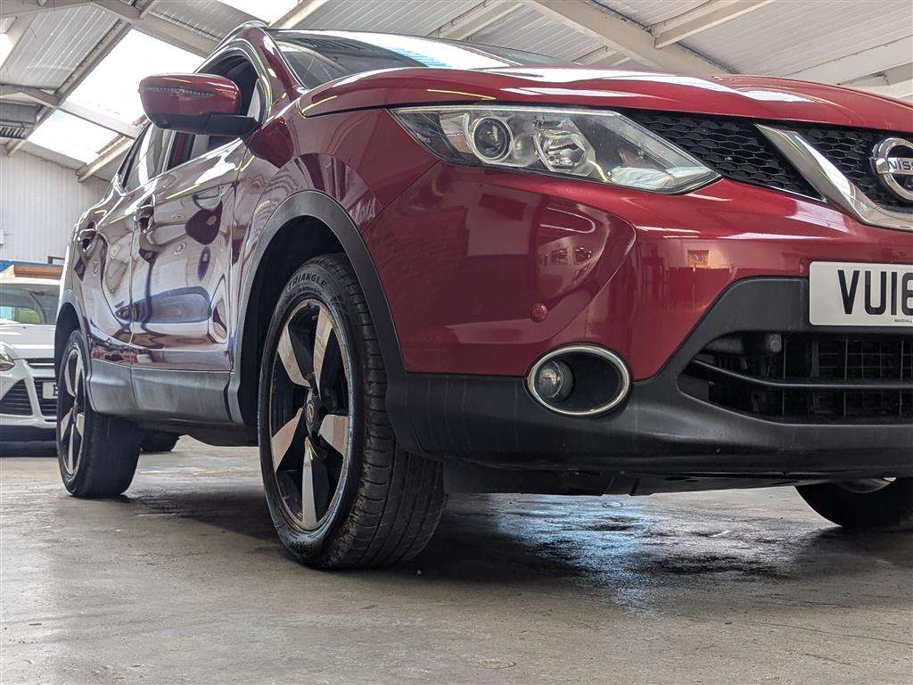 <p>2016 NISSAN QASHQAI N-TEC + DCI</p>