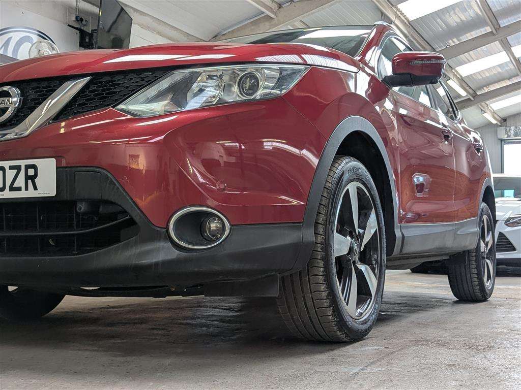 <p>2016 NISSAN QASHQAI N-TEC + DCI</p>