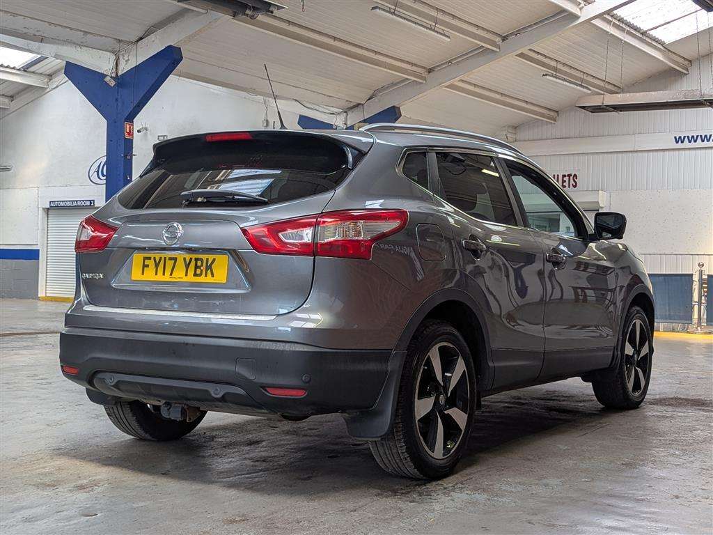 <p>2017 NISSAN QASHQAI N-TEC + DCI</p>