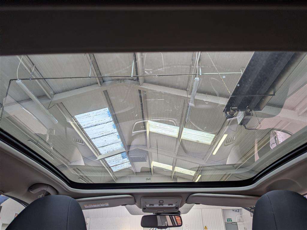 <p>2017 NISSAN QASHQAI N-TEC + DCI</p>